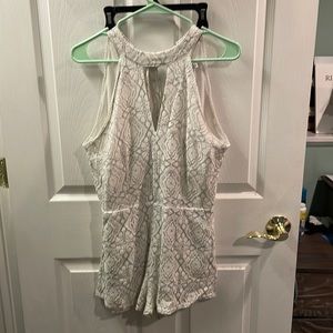 Perfect Summer Romper. Size: Medium